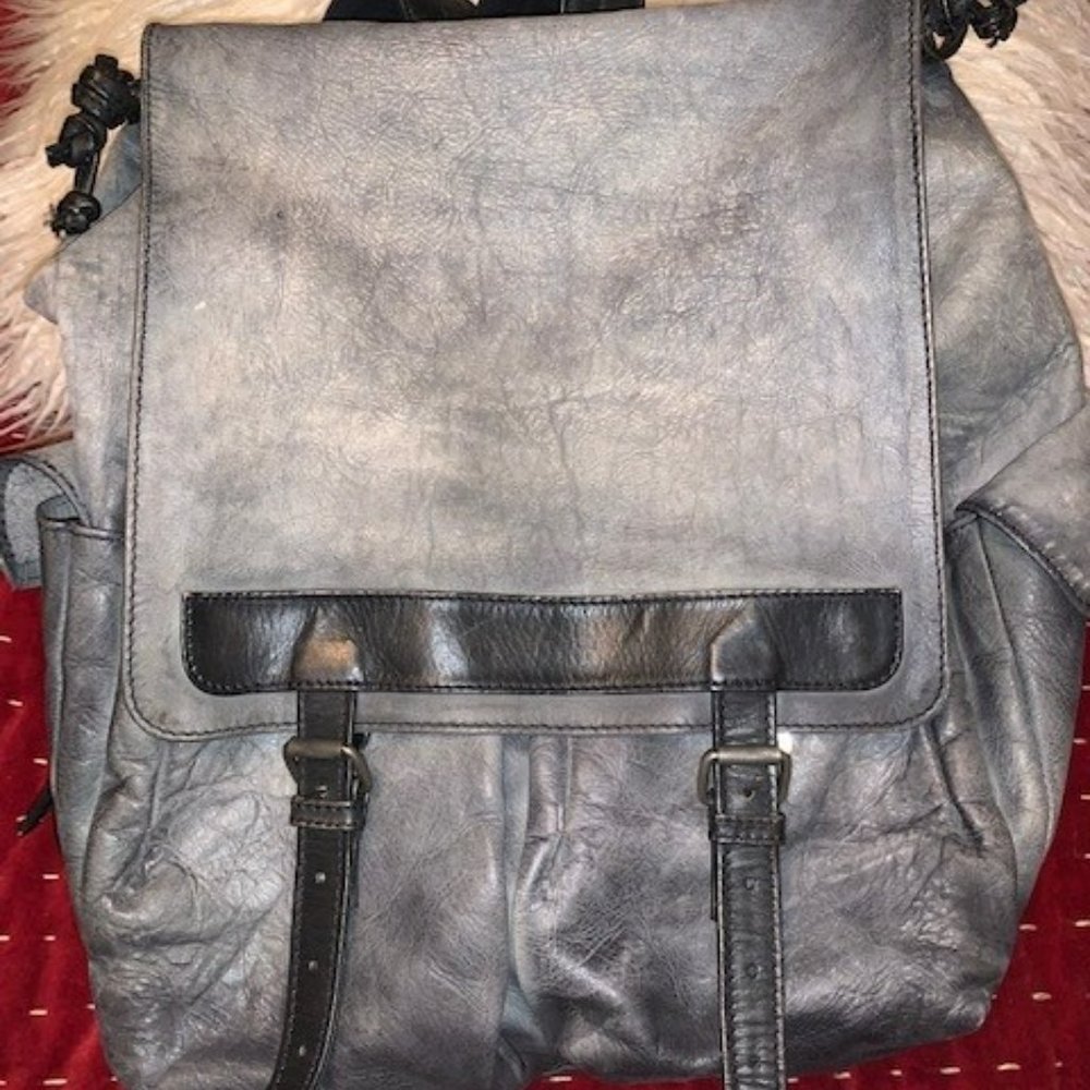 Free People Trailblazer backpack (used) Excellent condition!